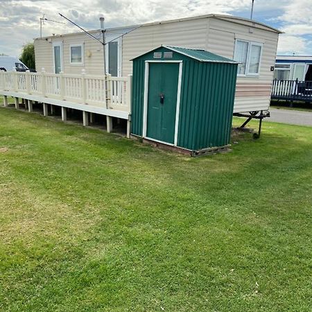 I13 The Chase Caravan Park Ingoldmells Exterior photo