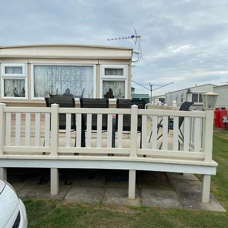 I13 The Chase Caravan Park Ingoldmells Exterior photo